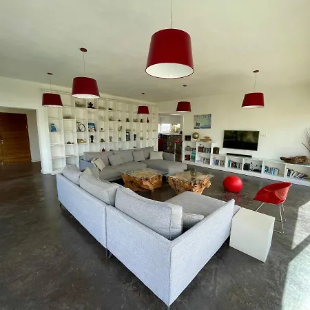 Villa La Laguna *
