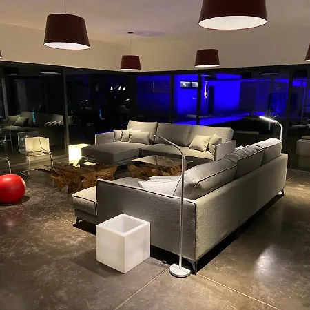 Вилла La Laguna