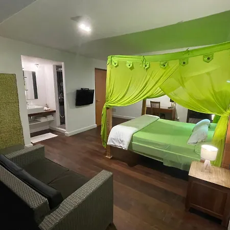 La Laguna Вилла Лахарес