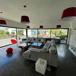 La Laguna Villa