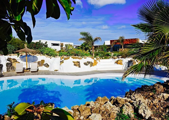 La Laguna Villa Lajares